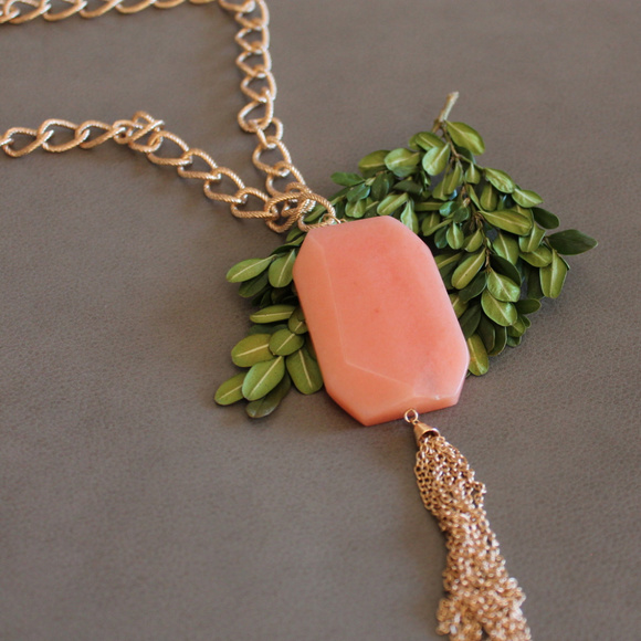Chunky Tassel Necklace - Peach — Everly and Ace - Picture 2 of 2
